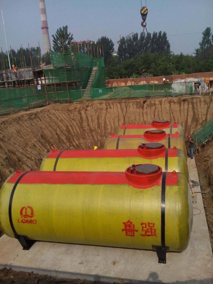 Double Wall Underground FRP Fuel Tank with as Standards