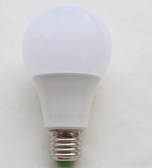 Energy Saving Lamp E27 12 Watt New LED Light Bulb