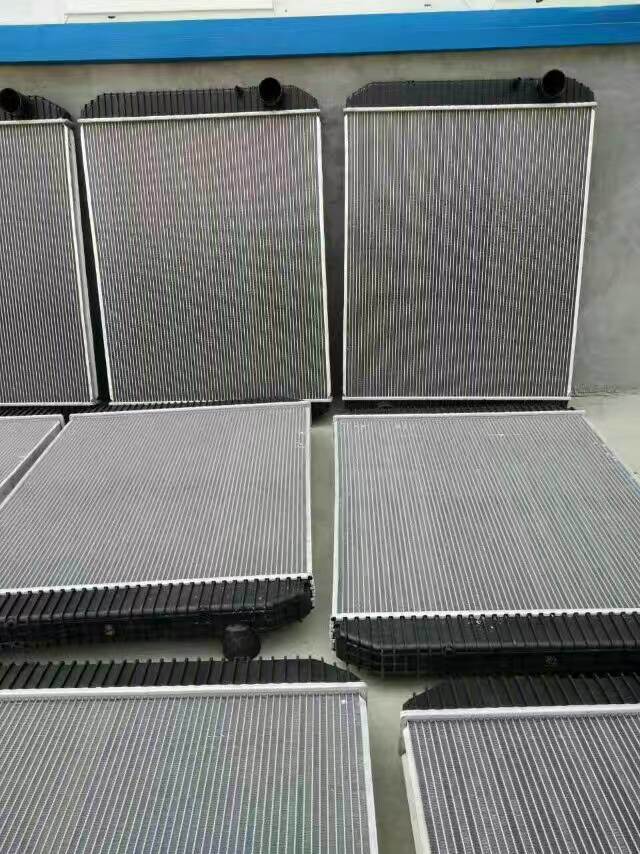 Car/Auto Aluminum Radiator for Toyota