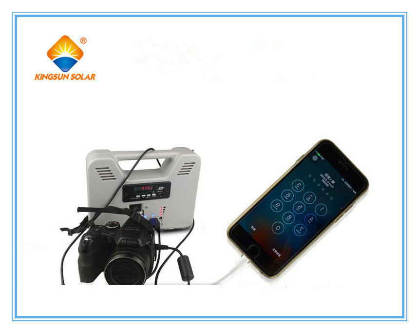 High Efficiency 100W Portable Solar Power System in Home