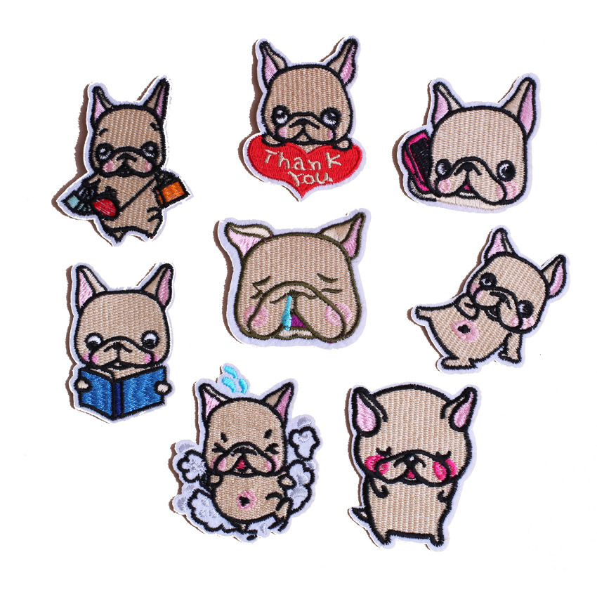 China Direct Factory Custom Lovely Bulldog Embroidery Patches for Clothes