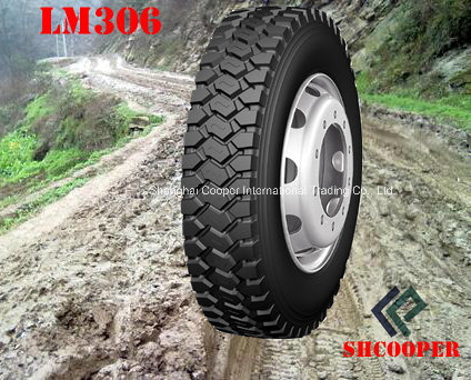 Long March Drive/Steer/Trailer Truck Tire with 2 Sizes (LM306)