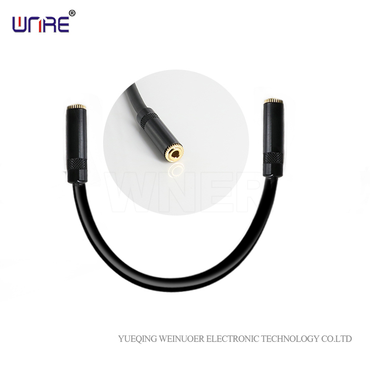 Wnre 3.5mm Female to 3.5mm Female Audio Video Cable