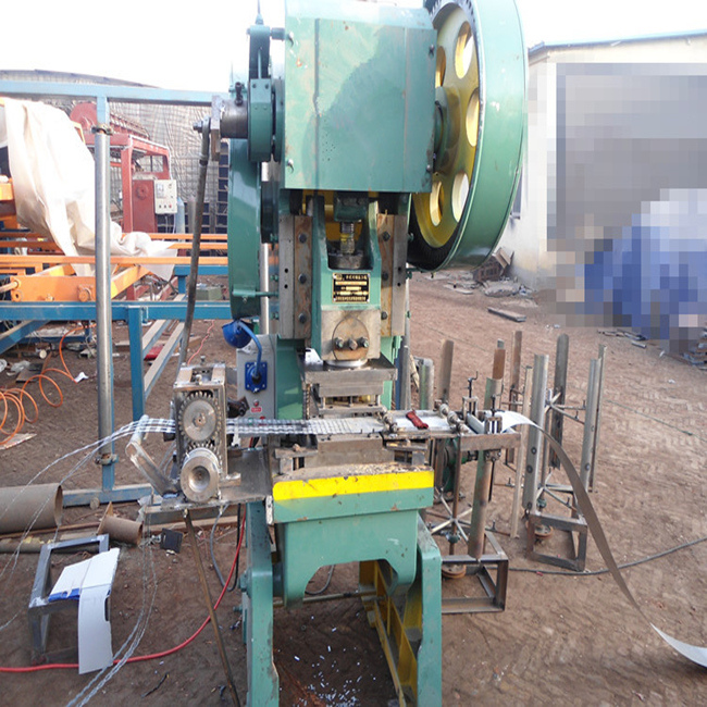 Bto-10 Razor Barbed Wire Machine