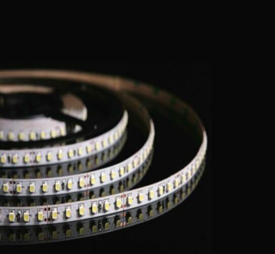 DC12/24V SMD2835 LED Flexible Strip Light with 3 Years Warranty 120LED/M