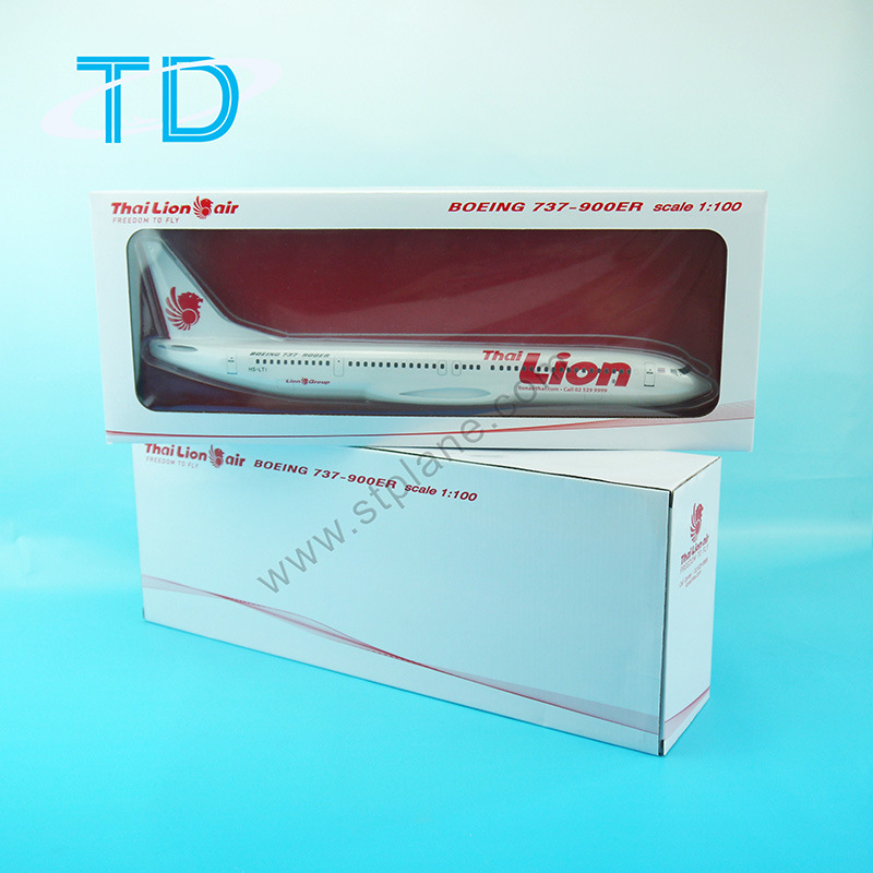 Lionair B737-900 1/100 42cm Resin Desktop Boeing Model