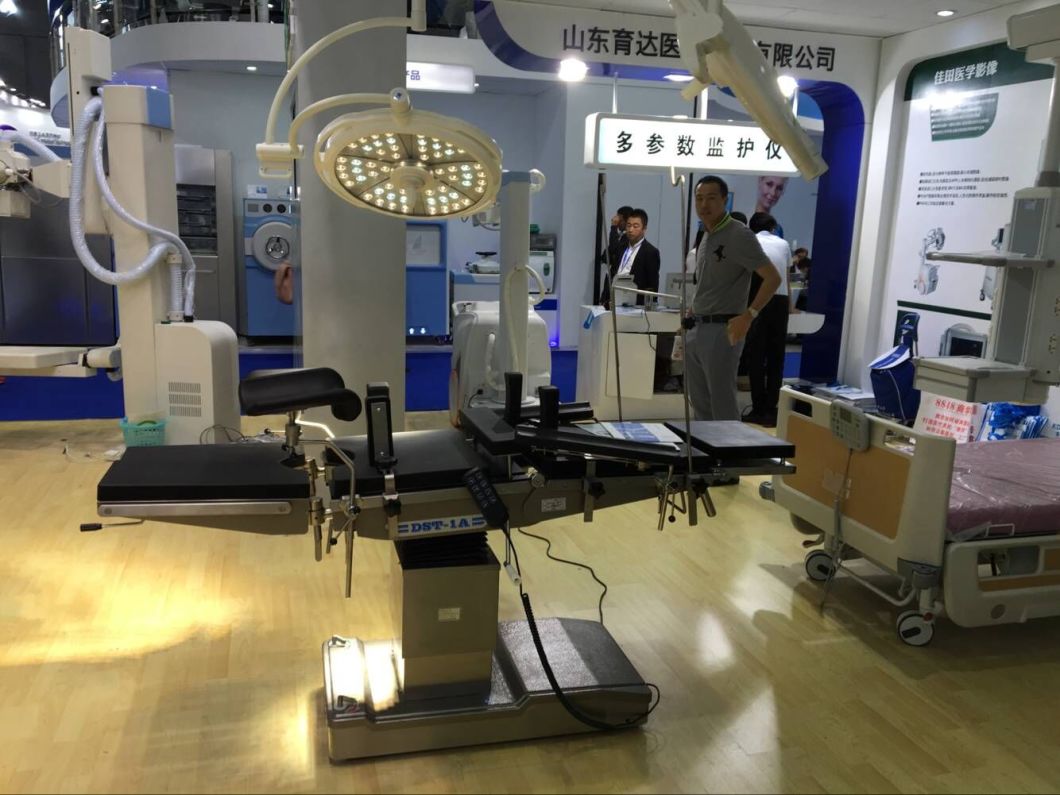 Portable Exam Surgical Light Floor Lamp Standby Type Mobile Surgery Lamp