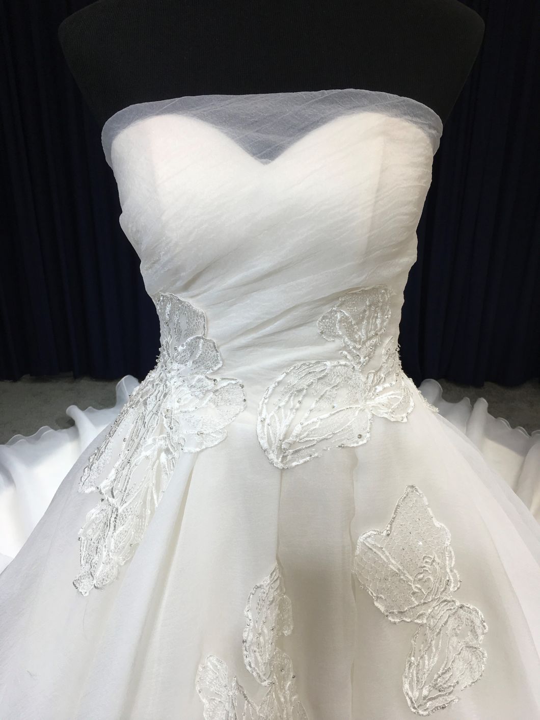 Aoliweiya Newest Designer Korin Wedding Dress