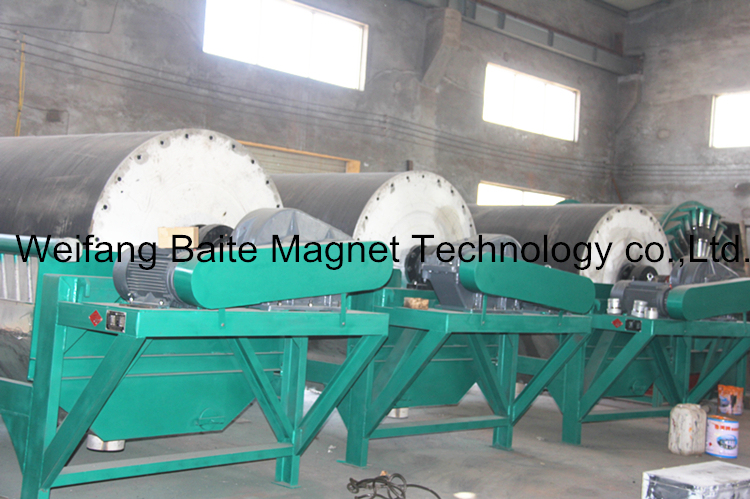 Ce/ISO Approved Permanent Wet Magnetic Roller Separator for Gold/Strong Magnetic Ore/Iron Ore/Mining