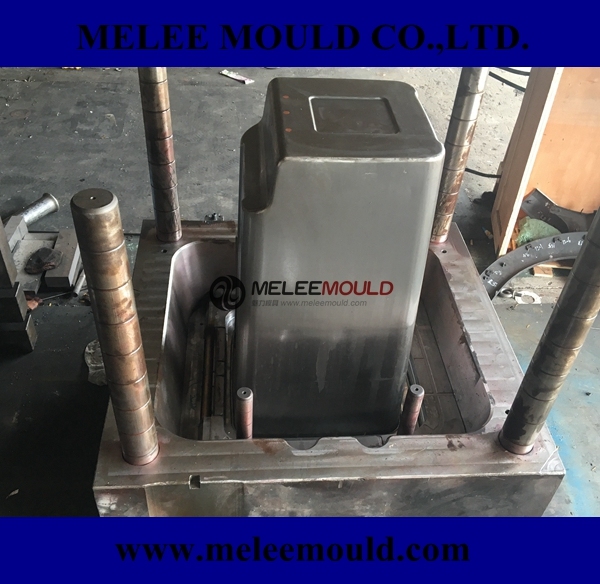 China Mould Factory for Outdoor Dustbin
