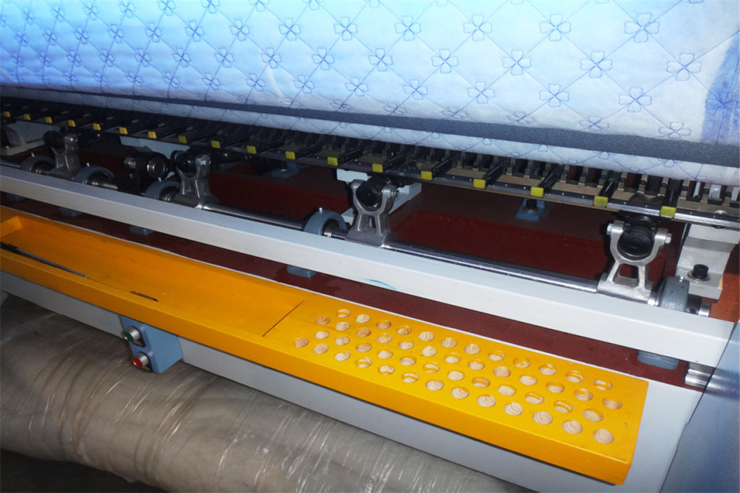 High Speed Shuttle Lock Stitch Quilting Machine for Bedspread Quilts Garments Sleeping Bags