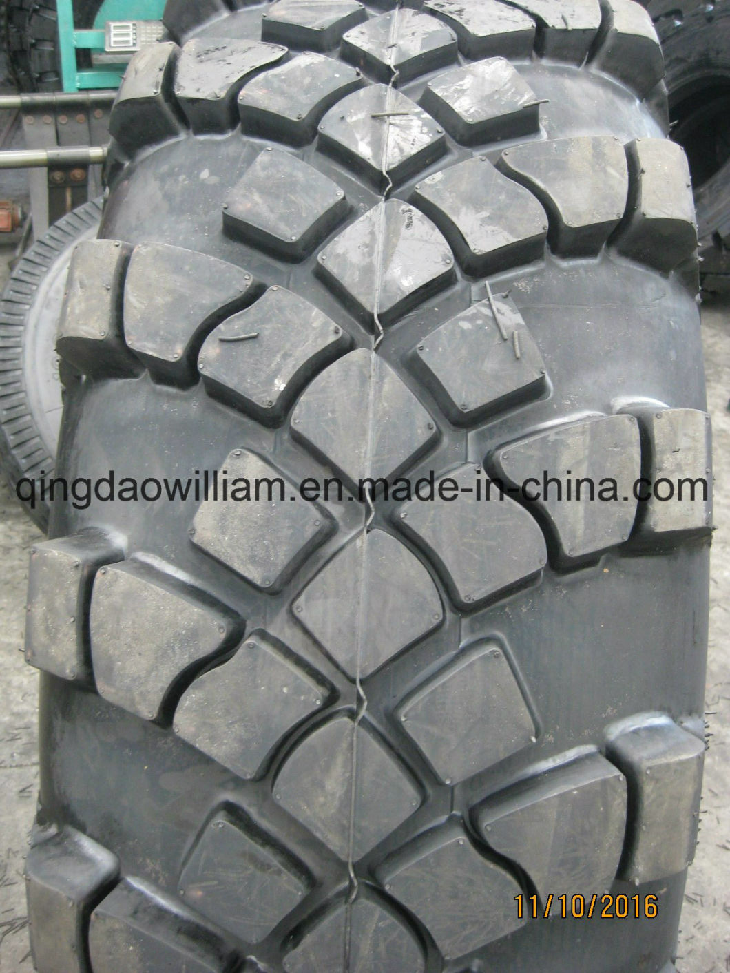 Cross Country Truck Tyre 18.00-24