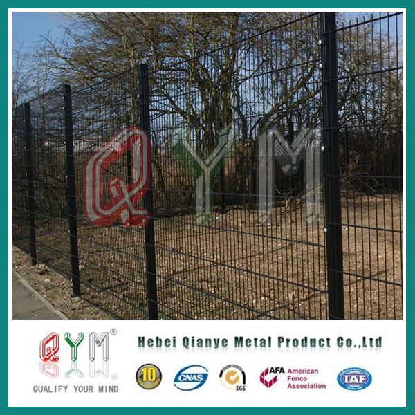 Outdoor Metal Fence Panel/ Curved Welded Wire Mesh Fence