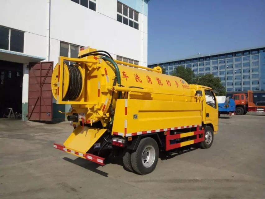 Sinotruk HOWO 4*2 12 M3 Sewage Suction and Jetting Truck