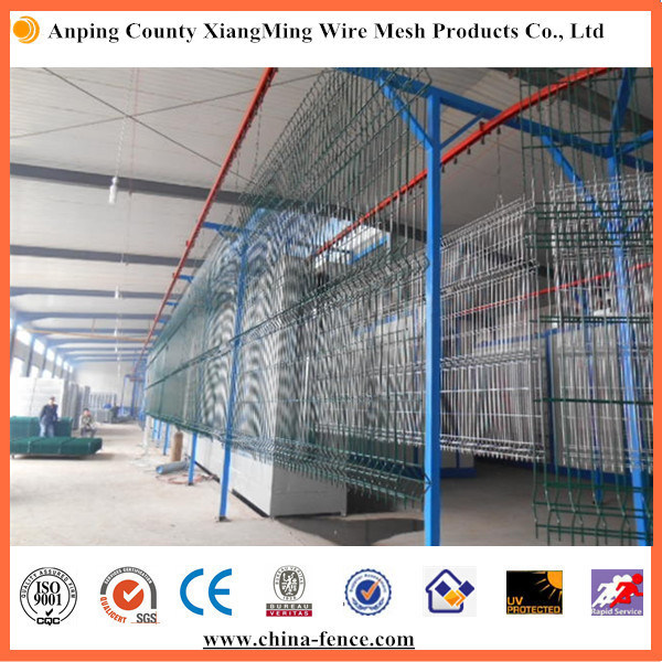 PVC Powder Coated Galvanized Metal Welded Wire Mesh Fence (XM-WMF)
