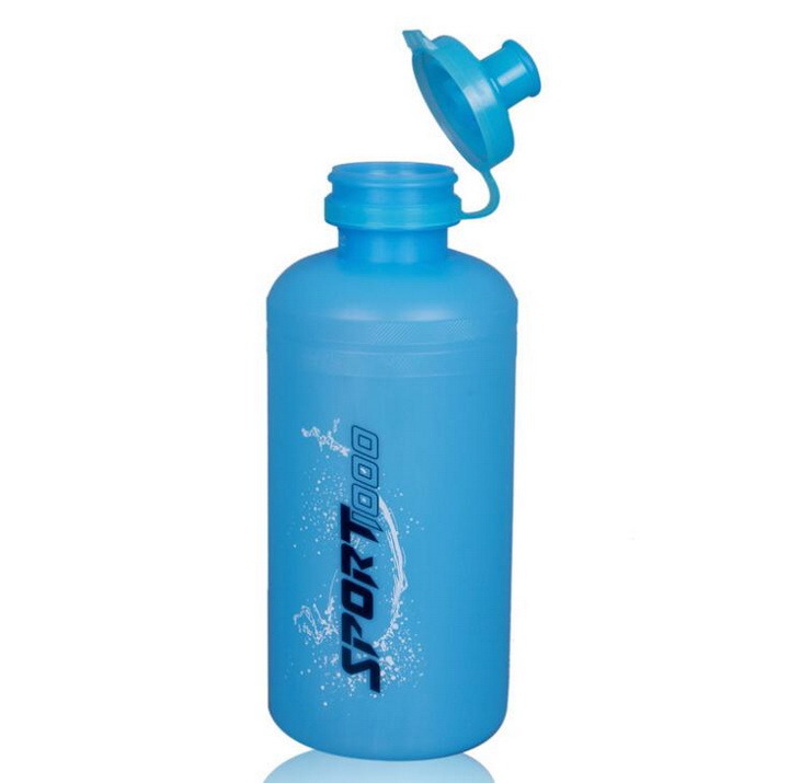 Sport Plastic Water Bottle with Hanger and Lip for Promotion