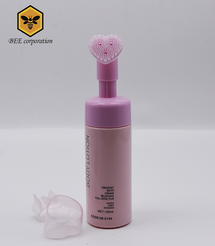 Cosmetic Plastic Bottle with Foam Pump for Packaging (BDO-4-150)