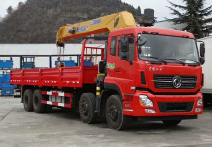 Dongfeng 50t Truck with Crane 16t Lift