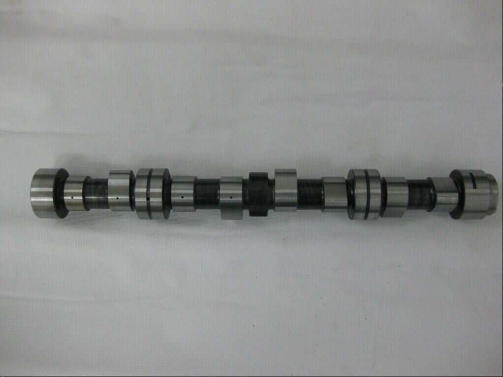 Auto Spare Parts Car Camshaft 13001-23000 for Nissan Ld20