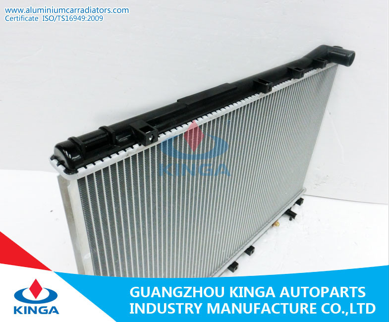 Auto Spare Parts Car Radiator for Toyota Camry 95-96 Mcv10/MCX10 3.0