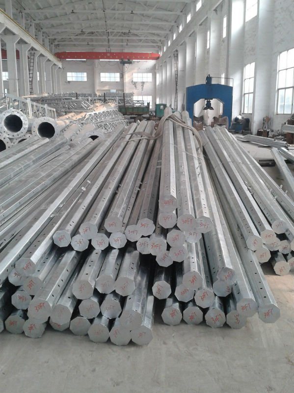 Hot-DIP Galvanized Metal Pole