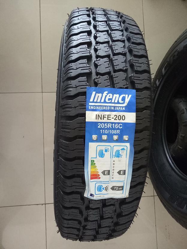 265/65r17 Vakayama/Dunllop Brand Top Grade Passenger Radial Rubber Tire