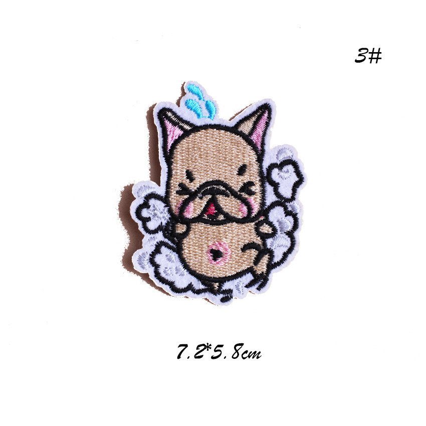 China Direct Factory Custom Lovely Bulldog Embroidery Patches for Clothes