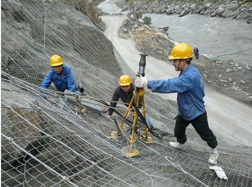 Sns Wire Rope Netting Fence Rockfall Barrier Fence