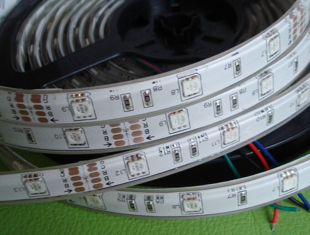 Holiday Decoration Flexible SMD5050 30LEDs/M 60LEDs/M LED Strip Light