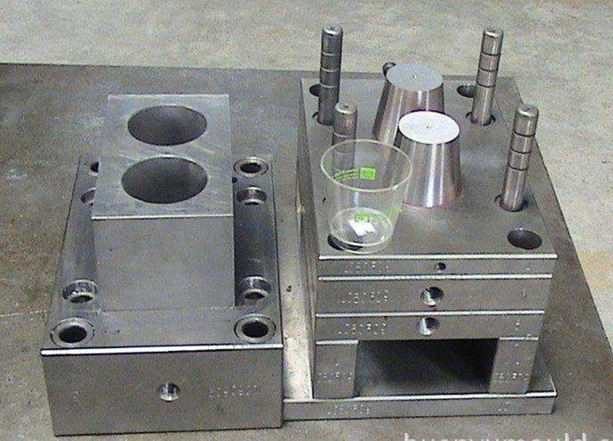 Plastic Cup Injection Moulding Factory