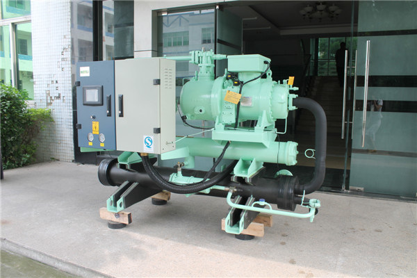 High Cop and Cooling Capacity Screw Type Water Cooled Industrial Chiller