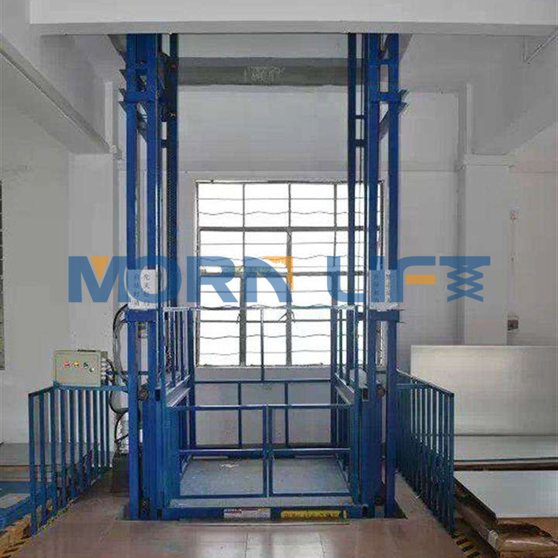 CE Approved Hydraulic Goods Lift with Cabin