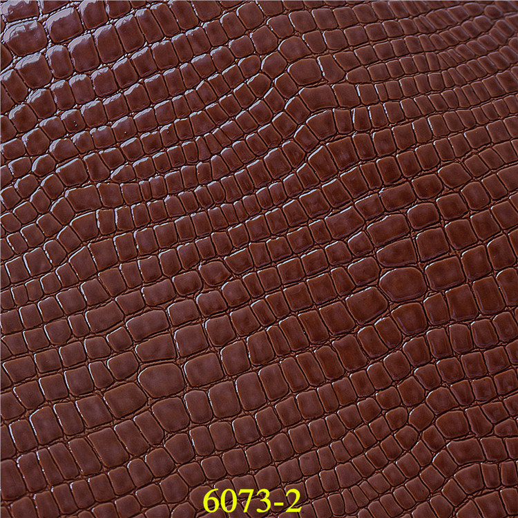 Hot Selling Classic Crocodile Grain Synthetic PU Material Leather