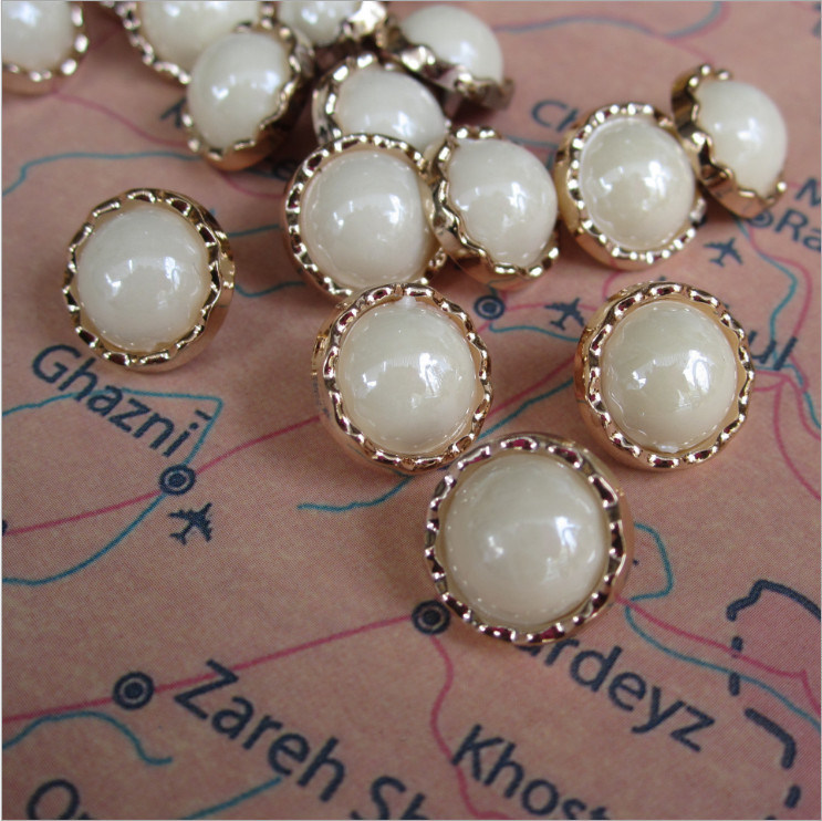 Wholesale Half Round ABS Pearl Button Shank Button