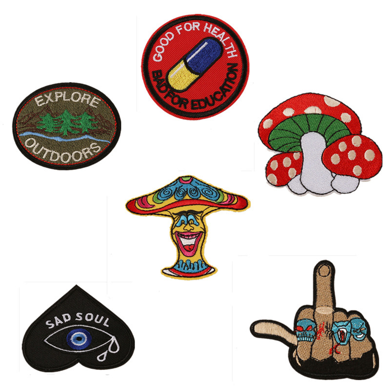 China Supplies Funny Bulk Cheap Custom Embroidery Patch