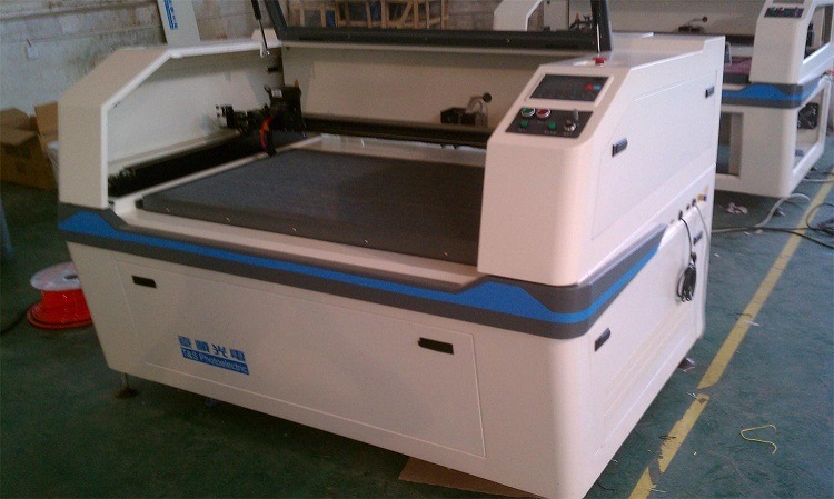 80W CO2 Laser Cutting Machine for Acrylic Crafts
