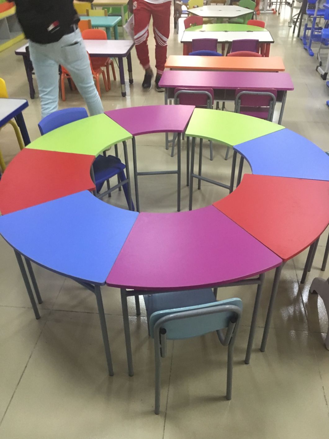 Simple Set Kids School Furniture Colour Wooden Desk with Chair