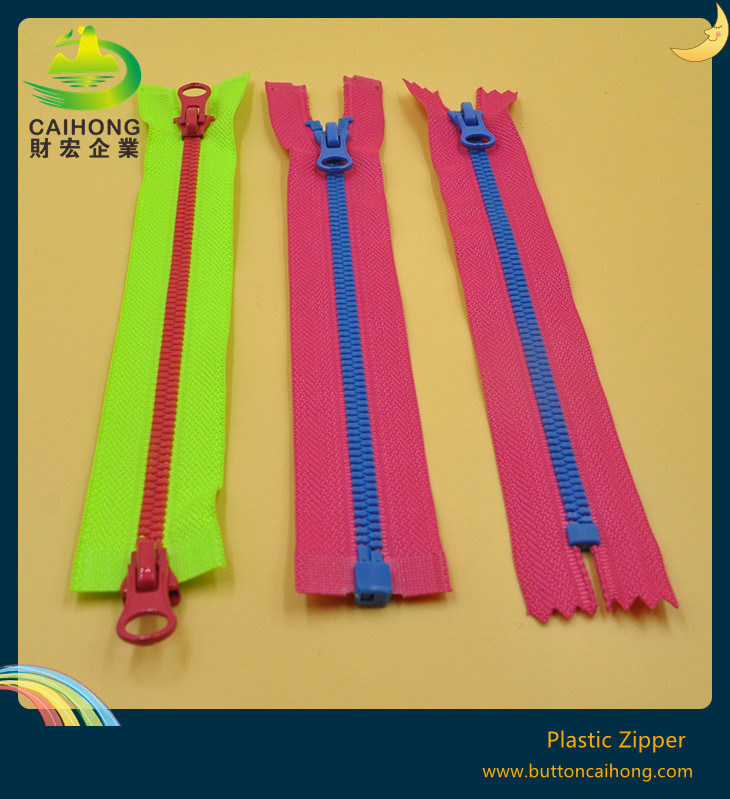 Factory Price 5# Plastic Zipper Manufacture Sales for Clothing, Luggages