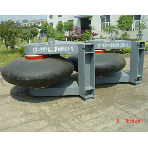 Turn Cell Rolling Rubber Fender in China