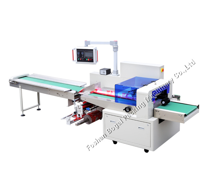 Full Automatic Belt Feeding Bread Cake Candies Wrapping Flow Packing Machine Line