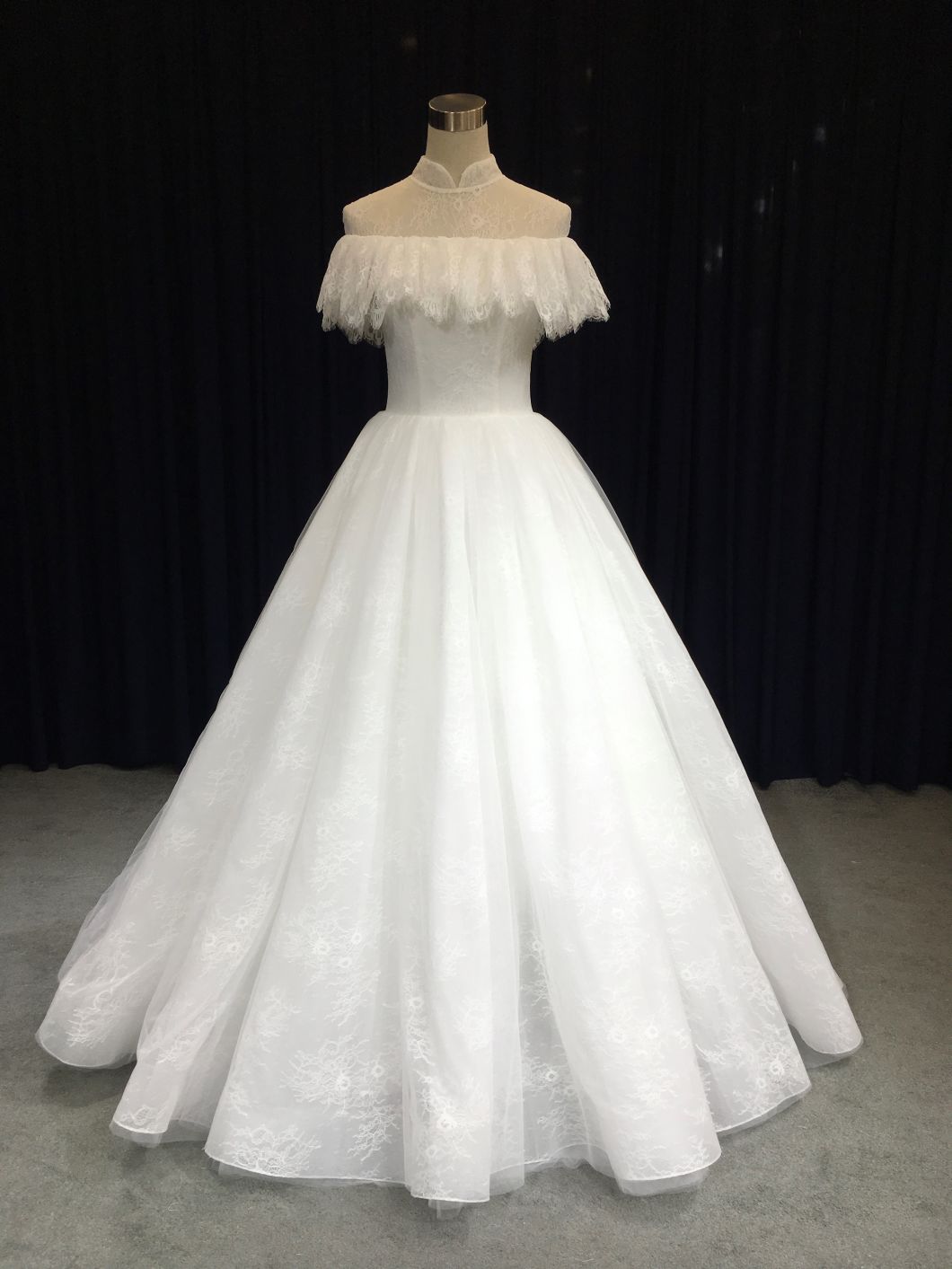 Aoliweiya New Arrival Hidden Neck Wedding Dress