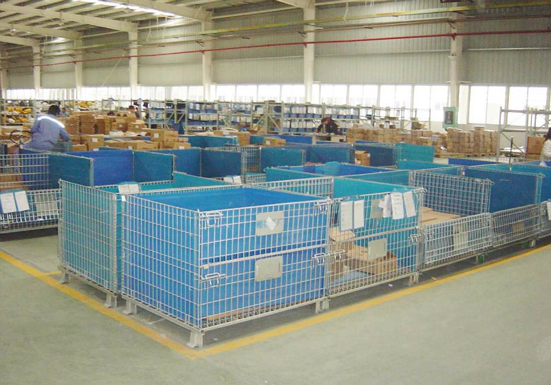 Stackable Folded Wire Mesh Container