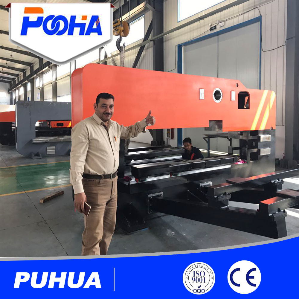 Sheet Metal Hole CNC Turret Punching Machine