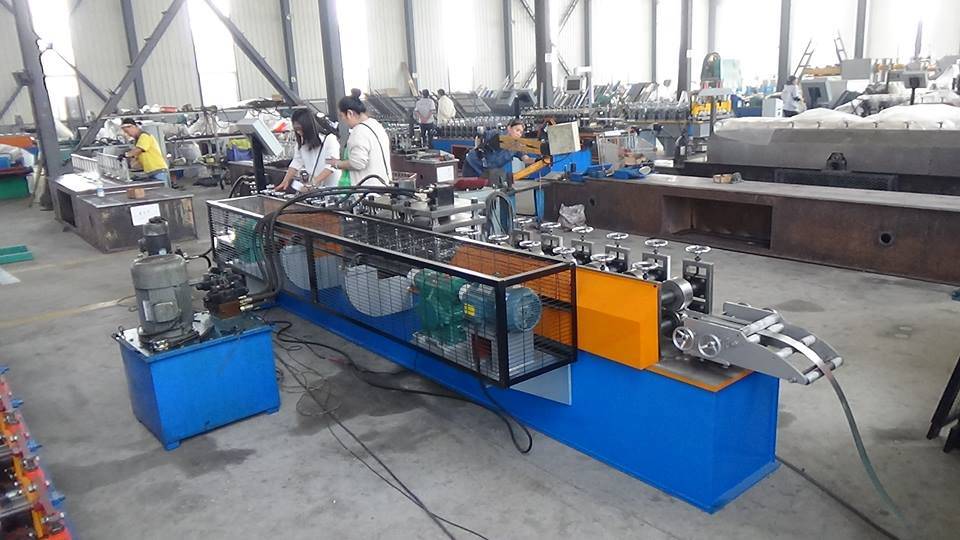 Adjustable Machine Building Material C U Shaped Light Steel Keel Roll Forming Machine