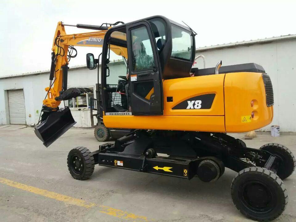 Wheel and Crawler Excavator with Hammer, Auger, Grabber, Quick Hitch, Tilt Bucket