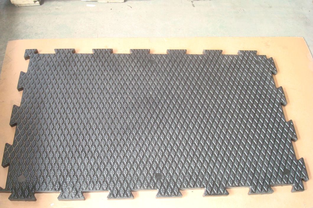 China Factory Customed Rubber Interlocking Flooring Cow Mat