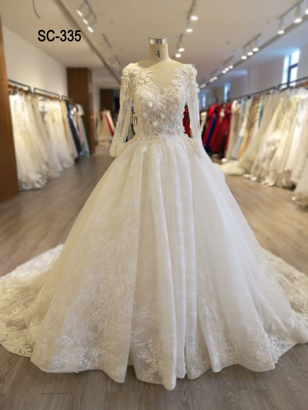 Empire Sweep Train Embroidary Princess Bridal Gown Tulle Wedding Dress