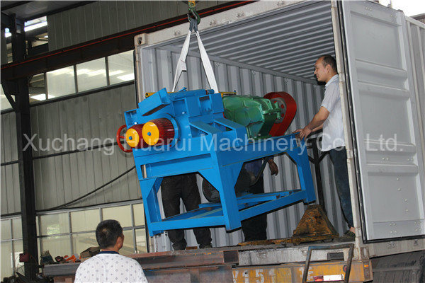 Tire Crushing Machine/Crusher Machine for Waste Tyre Recycling