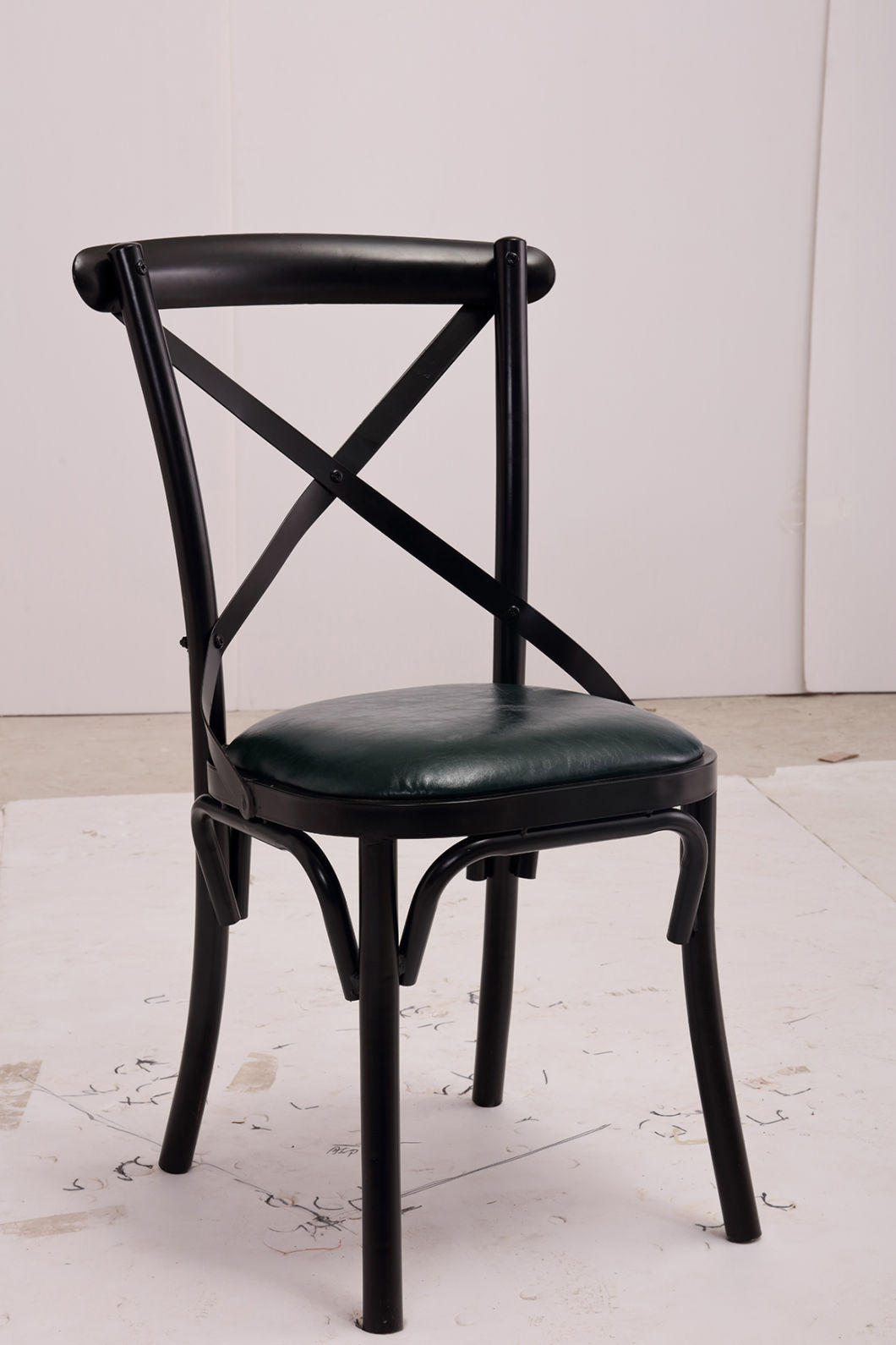 Wholesale Dining Room Multi Color Cross Back Black Stackable Plastic Chair with Best Price