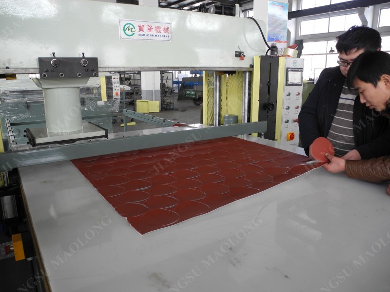 Hot Abrasive Paper Automatic Die Cutting Machine